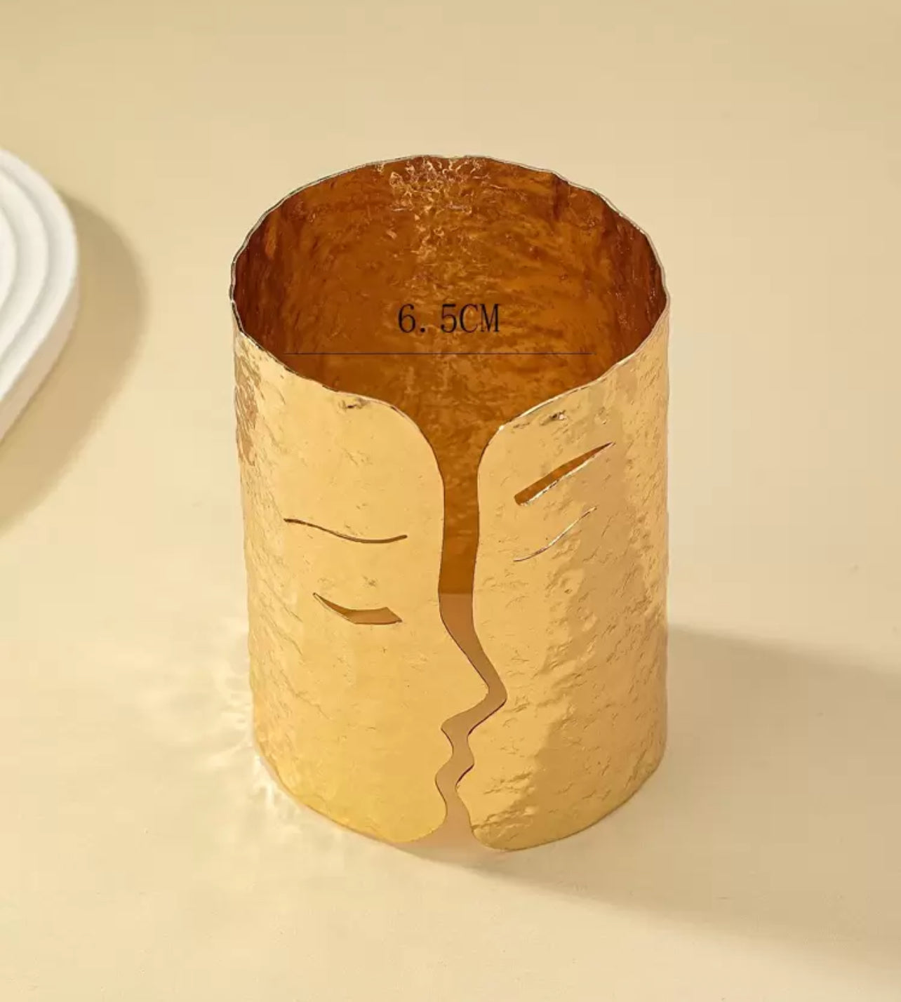 STYLISH GOLD CUFF