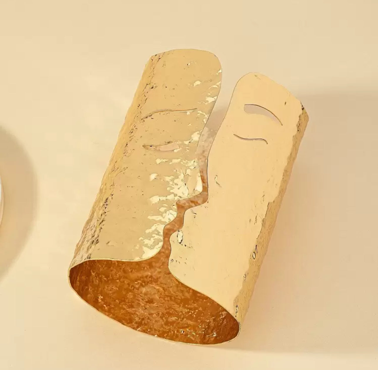 STYLISH GOLD CUFF