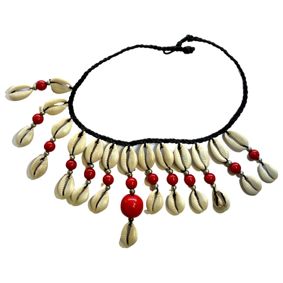 COWRIE SHELL CHOKER